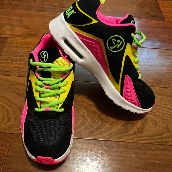 ZUMBA Air Stud Lo Shoes - NEVER WORN! - Picture 3 of 6
